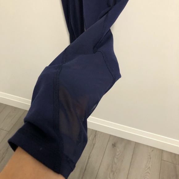 Blue elevate go dry high rise old navy leggings - Picture 10 of 15